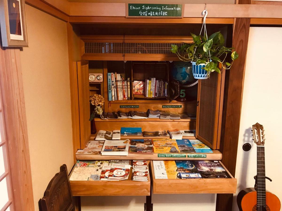 Ropeway St. Guesthouse Мацуяма Екстериор снимка