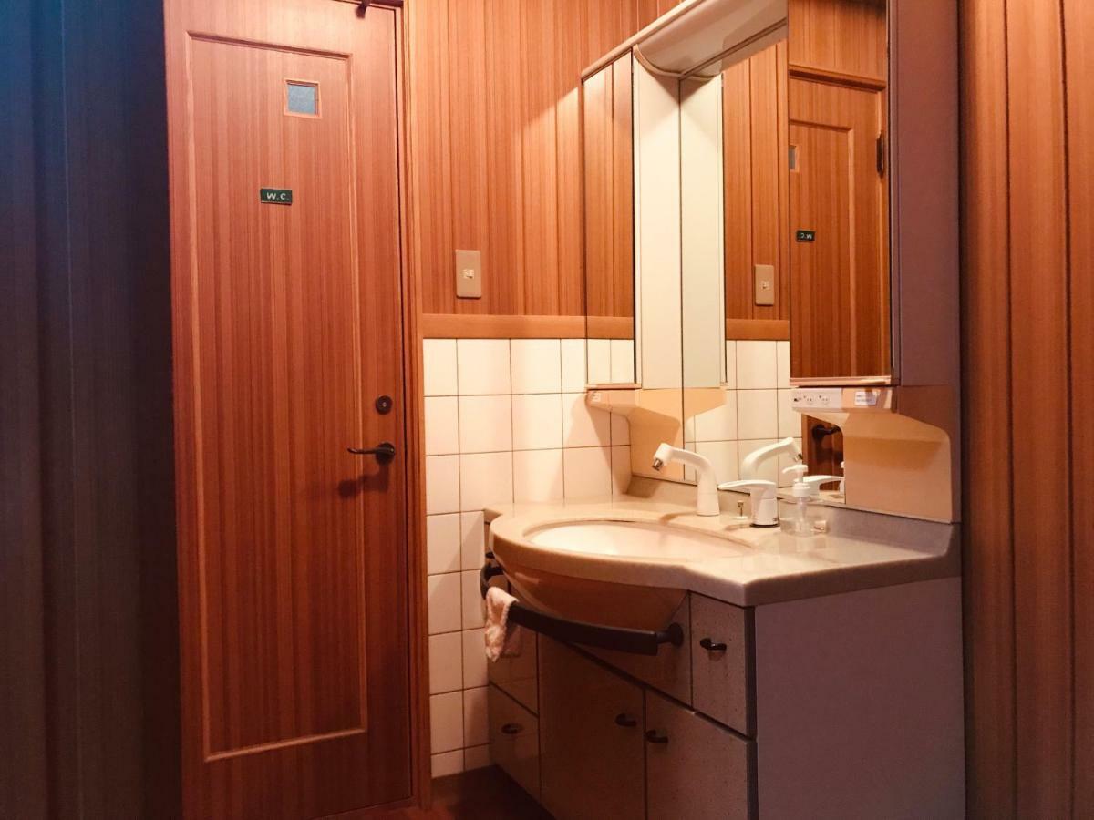 Ropeway St. Guesthouse Мацуяма Екстериор снимка